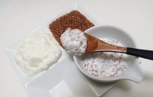laneno-seme-i-kefir-jogurt